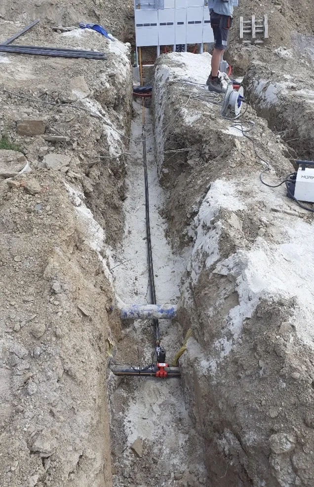 Pokládka PE potrubí d63